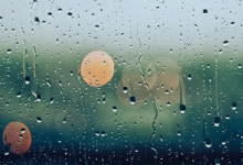 雨水發(fā)電的新方法每滴可為100個(gè)LED燈泡供電