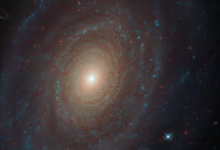哈勃太空望遠鏡捕捉到了原型螺旋星系的圖像