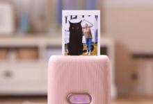 Instax Mini的最新功能可讓您在照片上進行數(shù)字涂鴉
