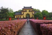 有一所大學(xué)在省內(nèi)是重點一本招生卻能夠在眾多的師范強校中占得一席之地