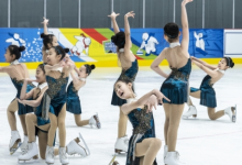 北京市第四屆中小學(xué)生花樣滑冰隊(duì)列滑比賽在昌平世紀(jì)星冰場舉行