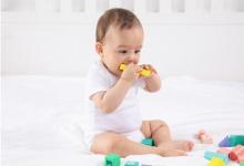 怎樣正確的給寶寶挑選安全的玩具呢