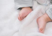 如何根據(jù)嬰兒個(gè)人情況確定保溫箱時(shí)間呢