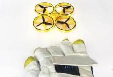 PowerGlove可以讓宇航員通過(guò)手勢(shì)控制太空無(wú)人機(jī)