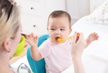 兩個(gè)月的寶寶肚子不消化怎么辦如何處理