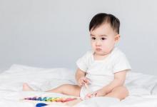 八個(gè)月寶寶體溫低但一直流汗怎么辦如何處理