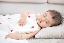 4個月寶寶感冒鼻子不通氣應該怎么辦呢