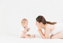 嬰兒鼻屎又干又深咋辦如何處理呢