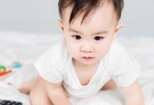 20天的寶寶應(yīng)該一天睡幾個(gè)小時(shí)呢