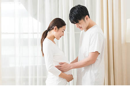 幼兒重陽(yáng)節(jié)菊花簡(jiǎn)筆畫圖片1