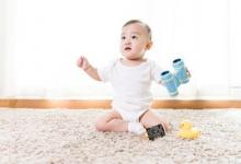 怎樣正確的給嬰兒做排氣操方法