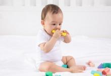 嬰兒發(fā)生了病毒感冒怎么看應(yīng)該怎么辦