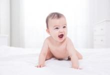 新生兒必須側(cè)著睡嗎應(yīng)該如何處理