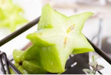 搞笑長(zhǎng)頸鹿簡(jiǎn)筆畫圖片