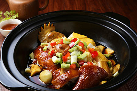 卡通母雞簡(jiǎn)筆畫(huà)的畫(huà)法2