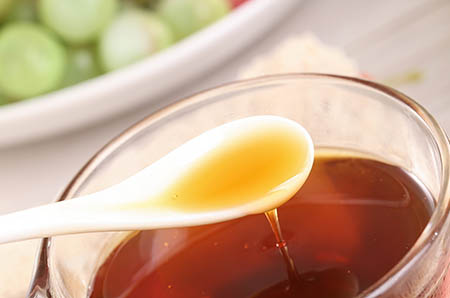 奶牛彩色簡(jiǎn)筆畫的畫法1