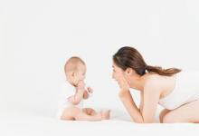 新生兒臉上得了熱疹應(yīng)該抹點啥呢