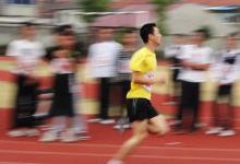 日常生活：50字左右運(yùn)動會通訊稿有哪些