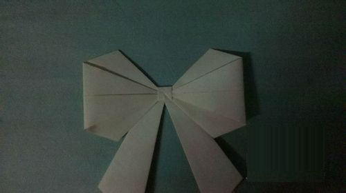手工制作蝴蝶結的方法(組圖)!