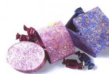 手工小規(guī)模制作精美首飾盒