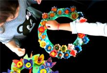 蛋托圣誕花環(huán)的制作方法