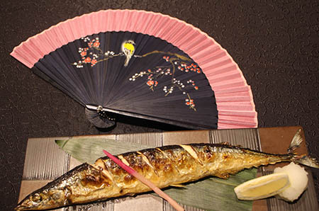 幼兒園彩色花朵印畫(huà)的做法3