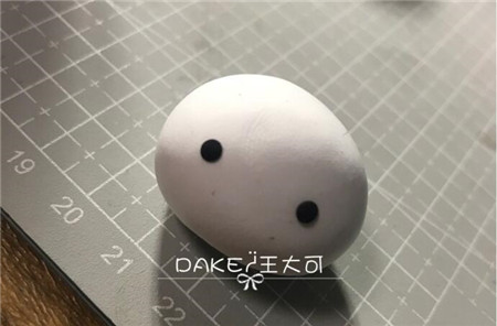 長(zhǎng)草顏團(tuán)子彩泥制作4