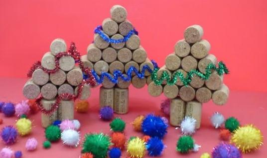 幼兒園圣誕節(jié)手工作品簡(jiǎn)單