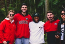 98歲男孩帶著第二次大學巡回演唱會