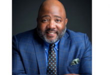 CMU音樂學(xué)院歡迎新校長喬納森貝利霍蘭德