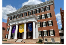 塞勒姆學(xué)院和學(xué)院標(biāo)志著250周年