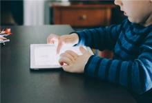 保護孩子視力健康第一步：認準學習機這個“黃金尺寸”